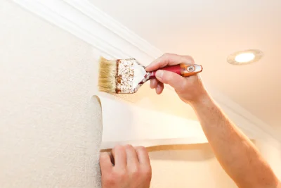 Pose de papier peint à Saint-Pabu — revêtements muraux et toiles de verre